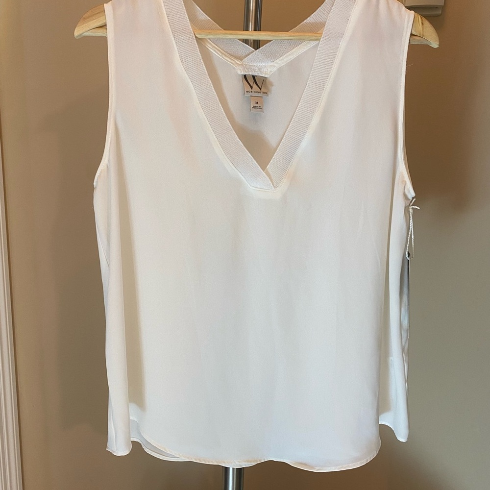 White Sleeveless V-Neck Top